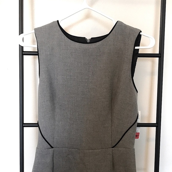 2 for 1 Zara Dresses! 💄 - Picture 12 of 15